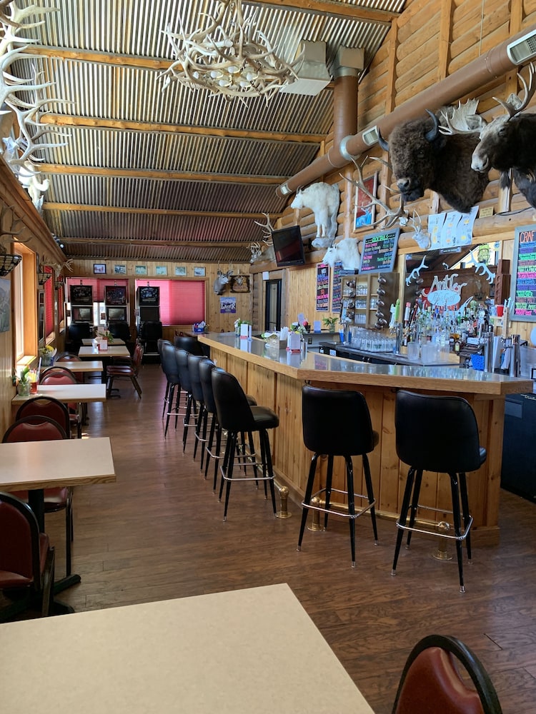 Antler Lodge 34/40