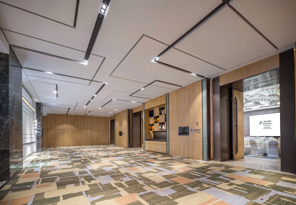 HOLIDAY INN NANJING HARBOUR 11/76
