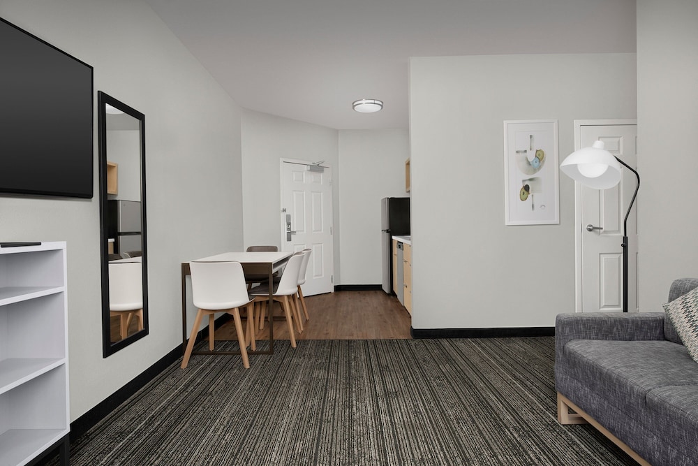 Towneplace Suites Marriott Cal Expo 31/50