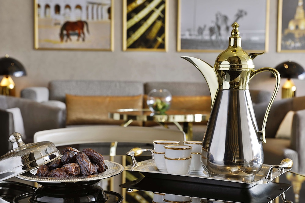 Alrayyan Hotel Doha Curio Collection By Hilton 62/74