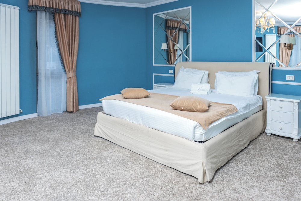 Junior Suite, City View