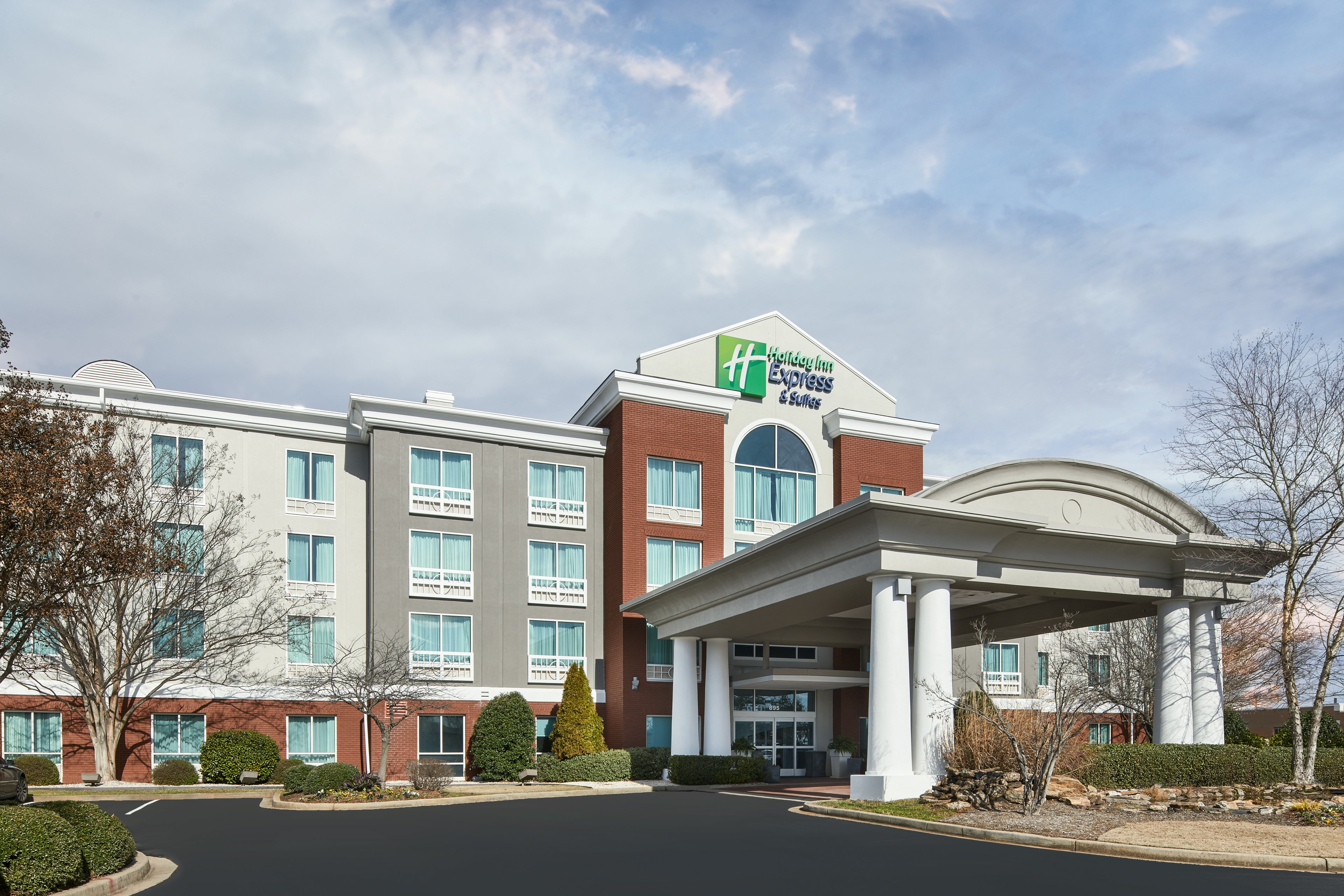 Holiday Inn Express Hotel & Suites I-26 & Us 29 At Westgate Mall 3/75