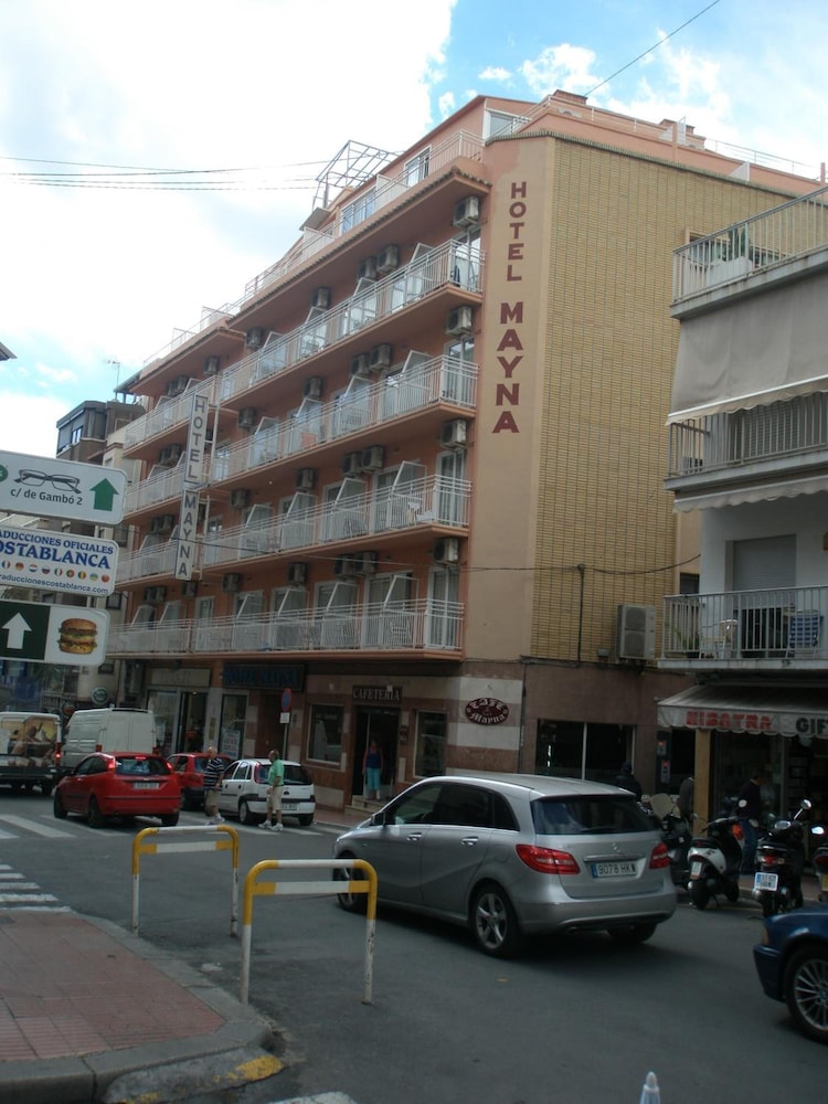 Mayna Hotel 25/26