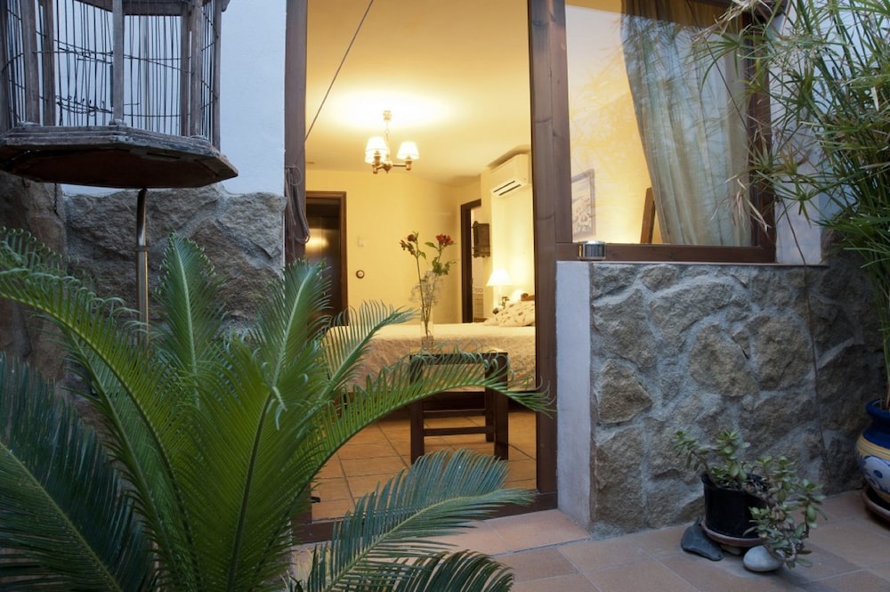 Hotel Triskel 6/50