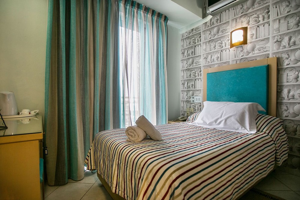 Life Hotel 16/61