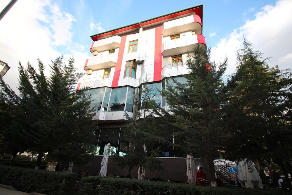 Hotel Piazza 6/50