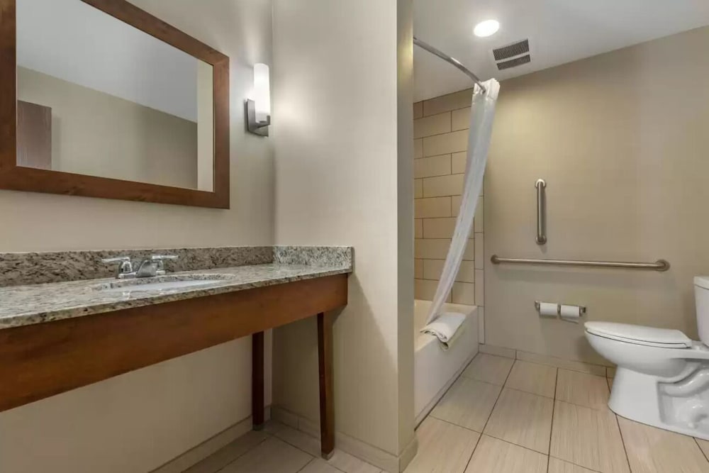 Comfort Suites Bridgeport Clarksburg 11/33