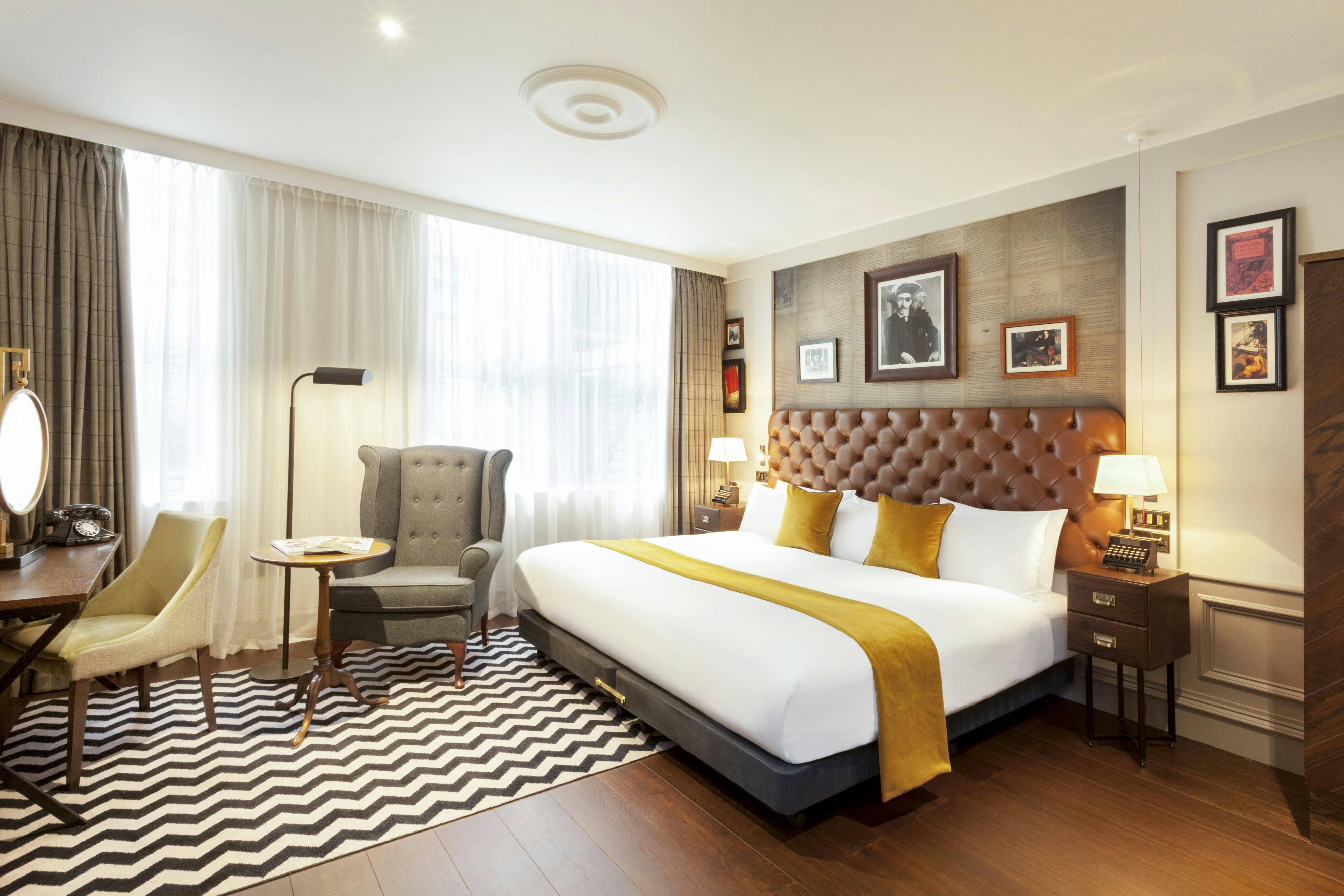 Hotel Indigo Edinburgh - Princes Street, an IHG Hotel (ex Royal British) 27/82