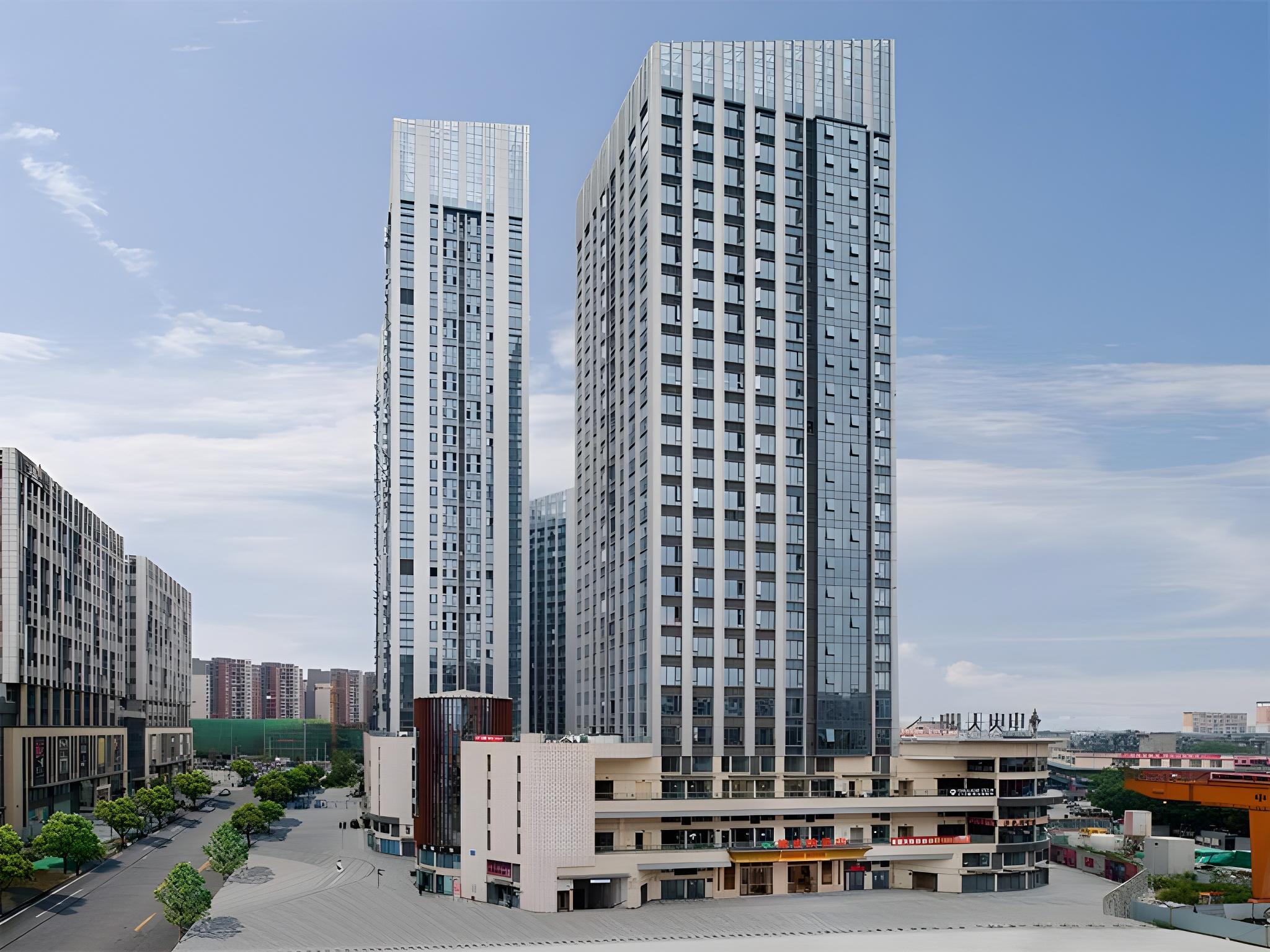 Vienna Hotel (North Square of Chengdu North Railway Station) 6/50