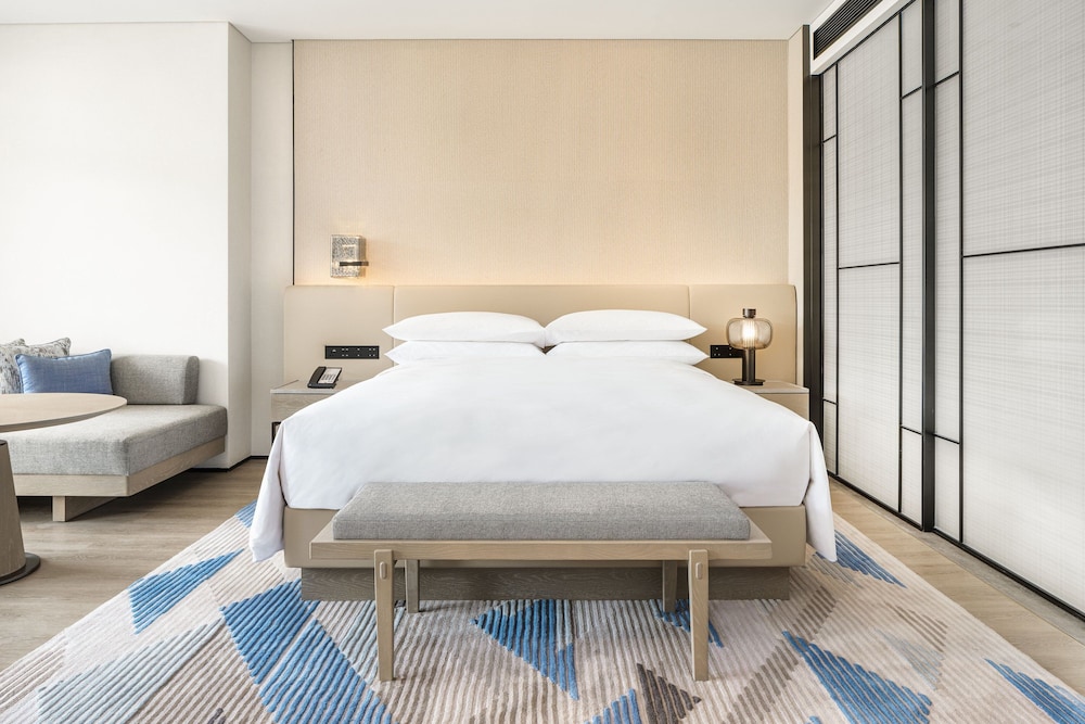 Sheraton Beihai Resort 25/64