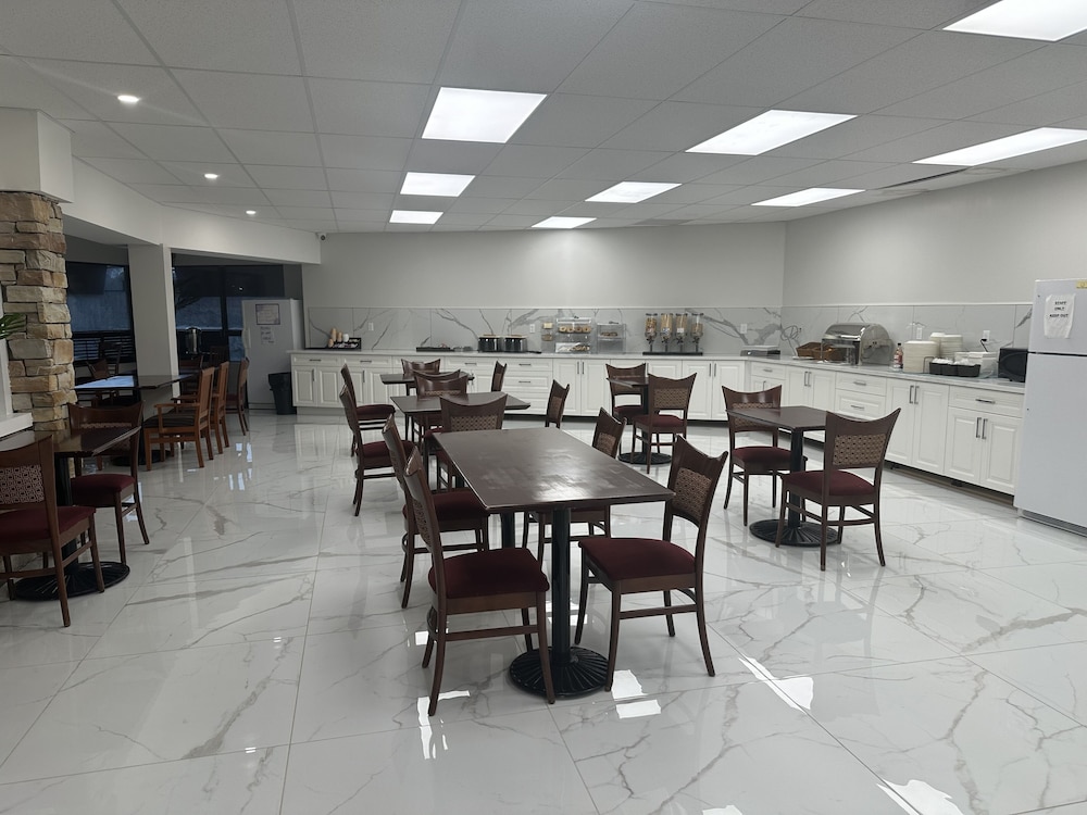 River Rapids Inn 50/57