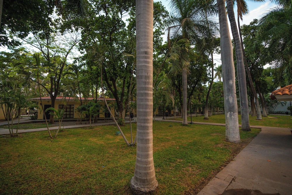 InHouse Select Hacienda Tres Rios 57/70
