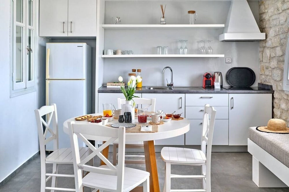STAGONES LUXURY VILLAS 36/50