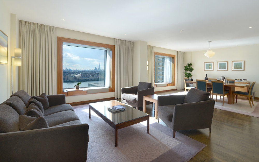 Vignette Collection Canary Riverside Plaza London by IHG 36/60