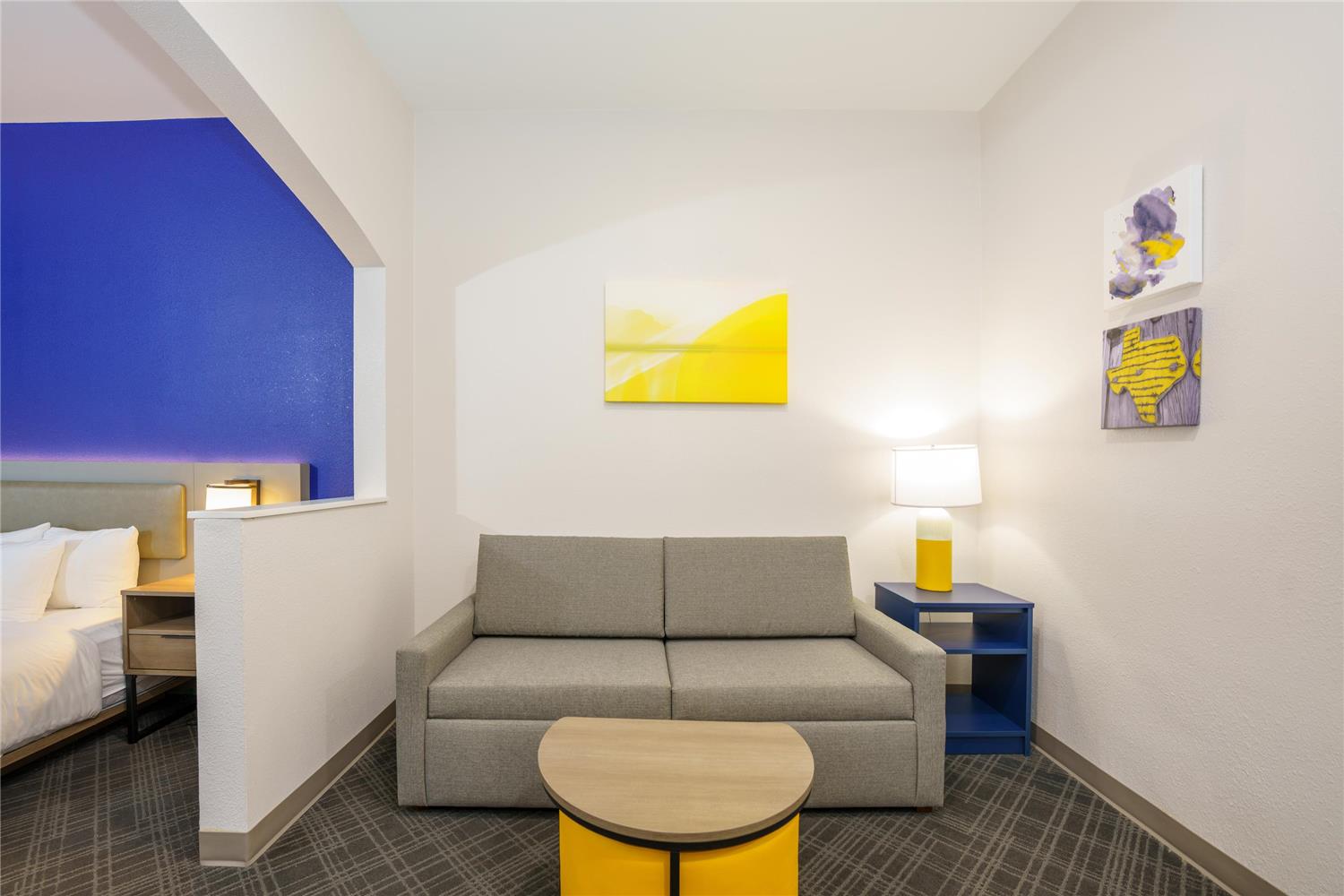 Comfort Suites University Drive, College Station, TX 32/41