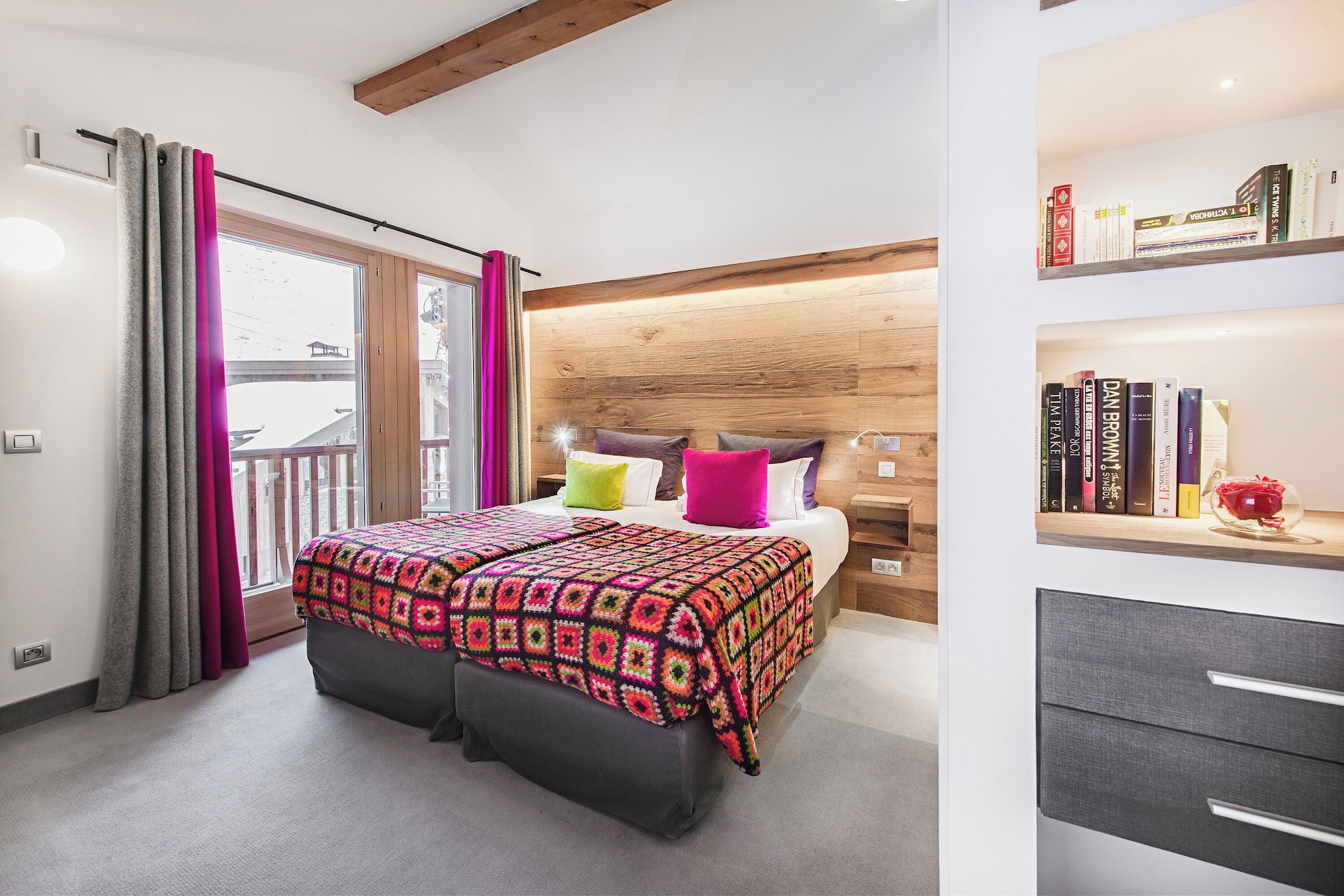 Cozy, 2 Bedrooms, Home, Queen and Twin Beds