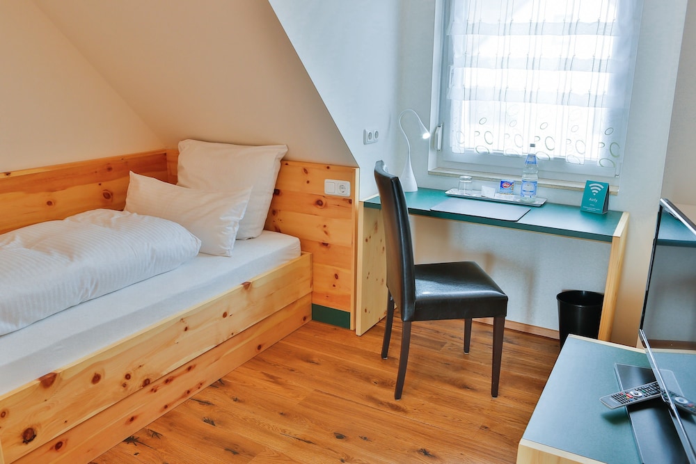 Landgasthof Zum Weberhans 8/42