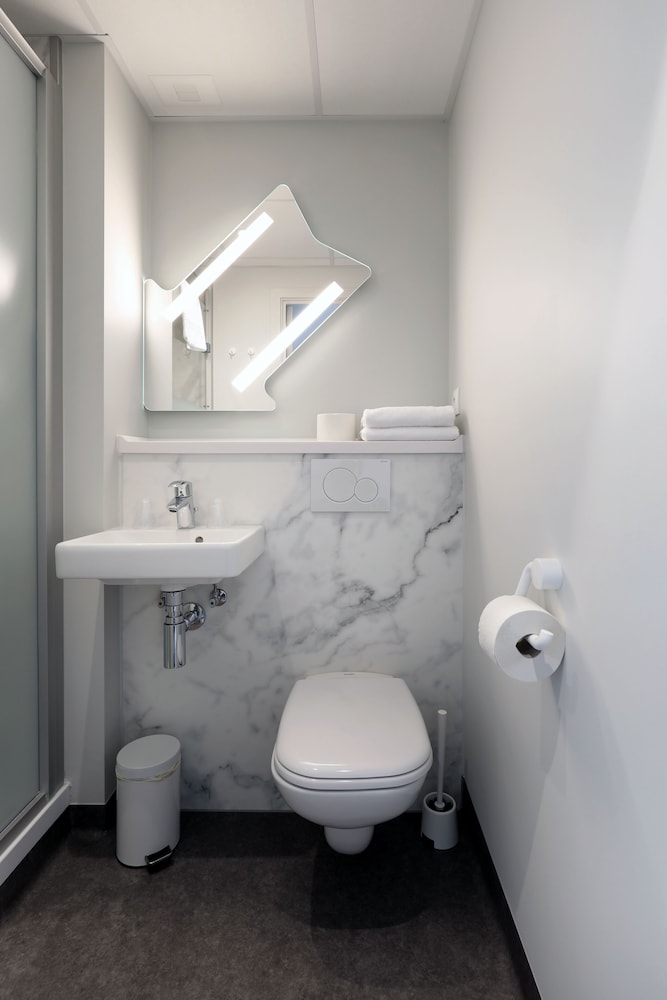 Ibis Budget Gent Centrum Dampoort 12/63