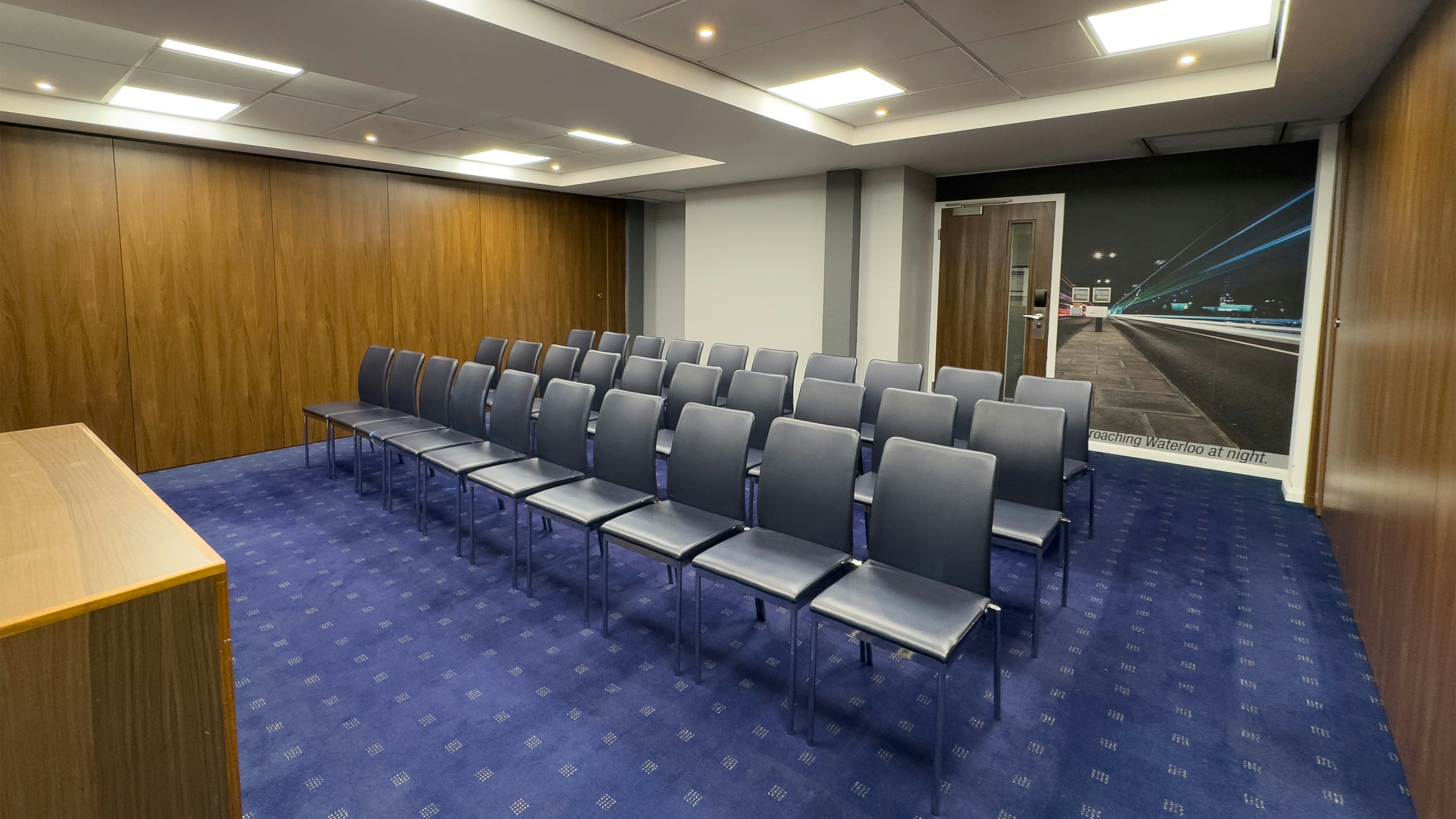 Holiday Inn Express London - Stratford by IHG 65/76