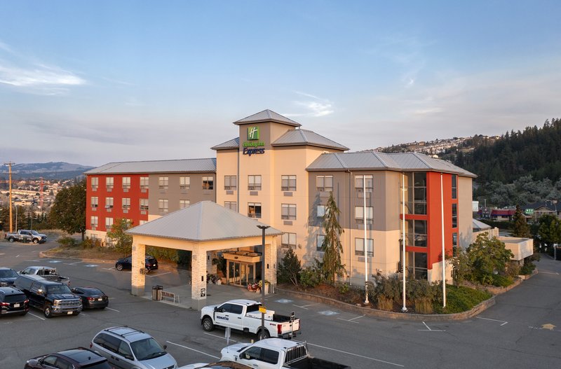 Holiday Inn Express Kamloops 69/74