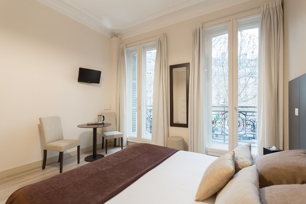 HOTEL D'ARGENSON 37/75