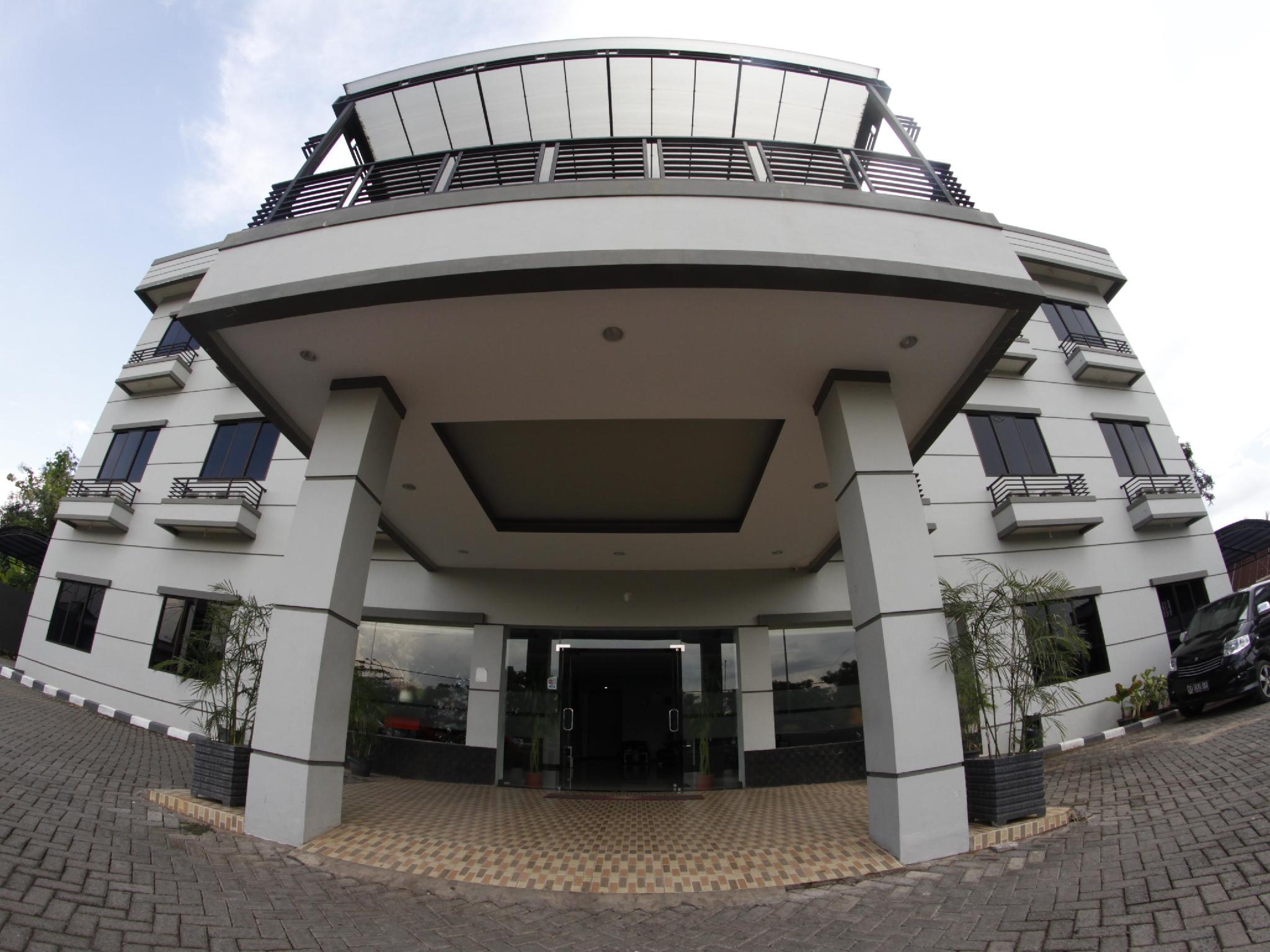 Oyo 329 Hotel Darma Nusantara 2 1/20