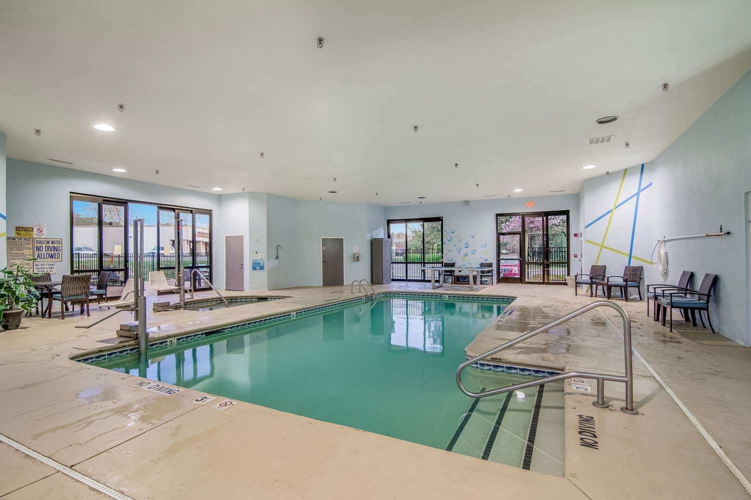Clarion Pointe Wake Forest - Raleigh North 25/37