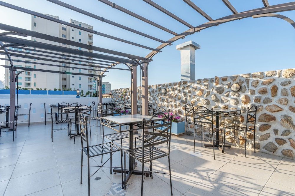 Hotel ADAZ Mediterraneo 48/57