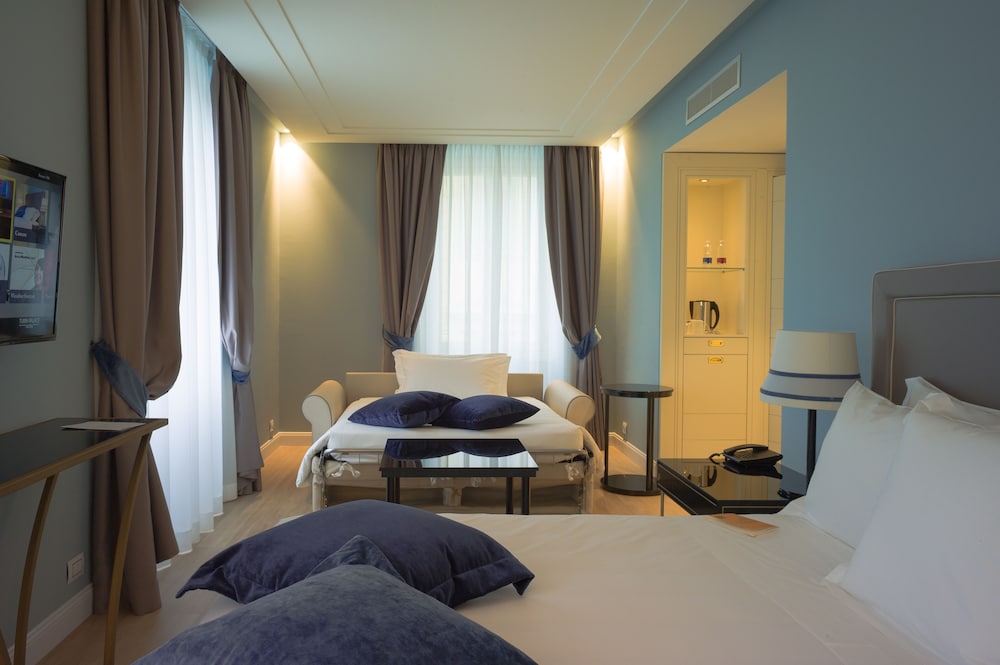 Turin Palace 24/39