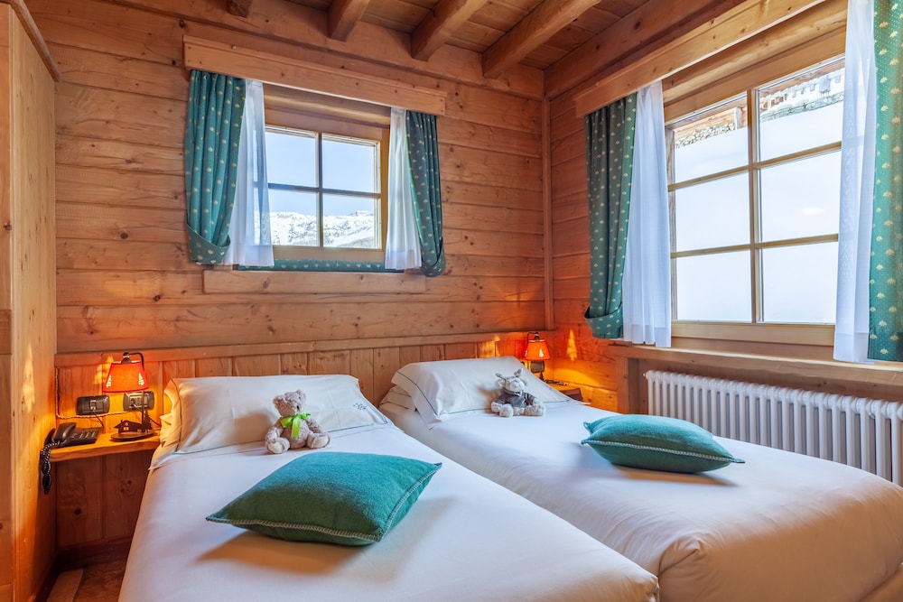 Park Chalet Village 7/50
