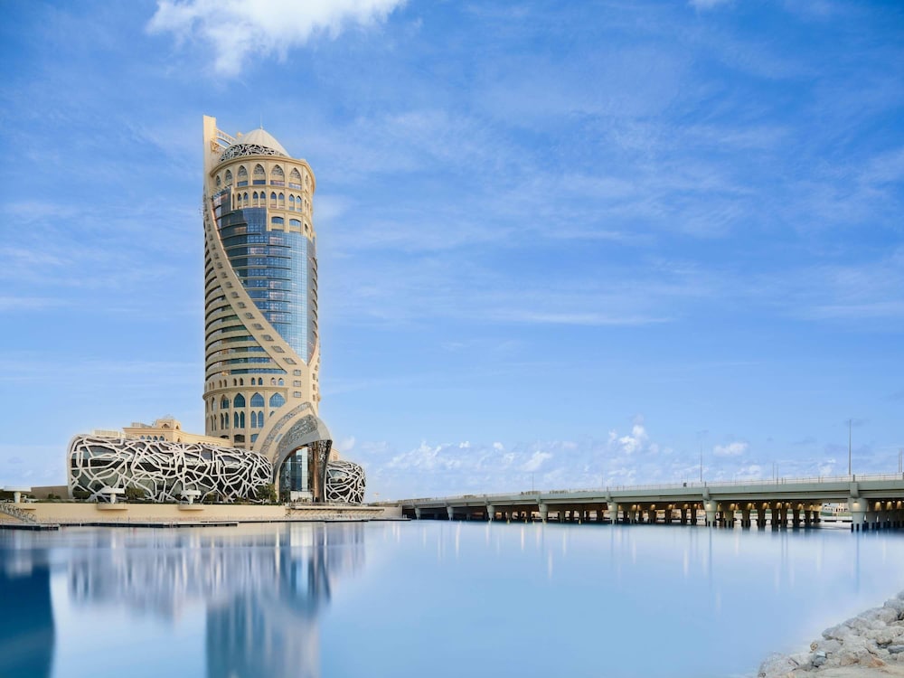 Mondrian Doha 74/77