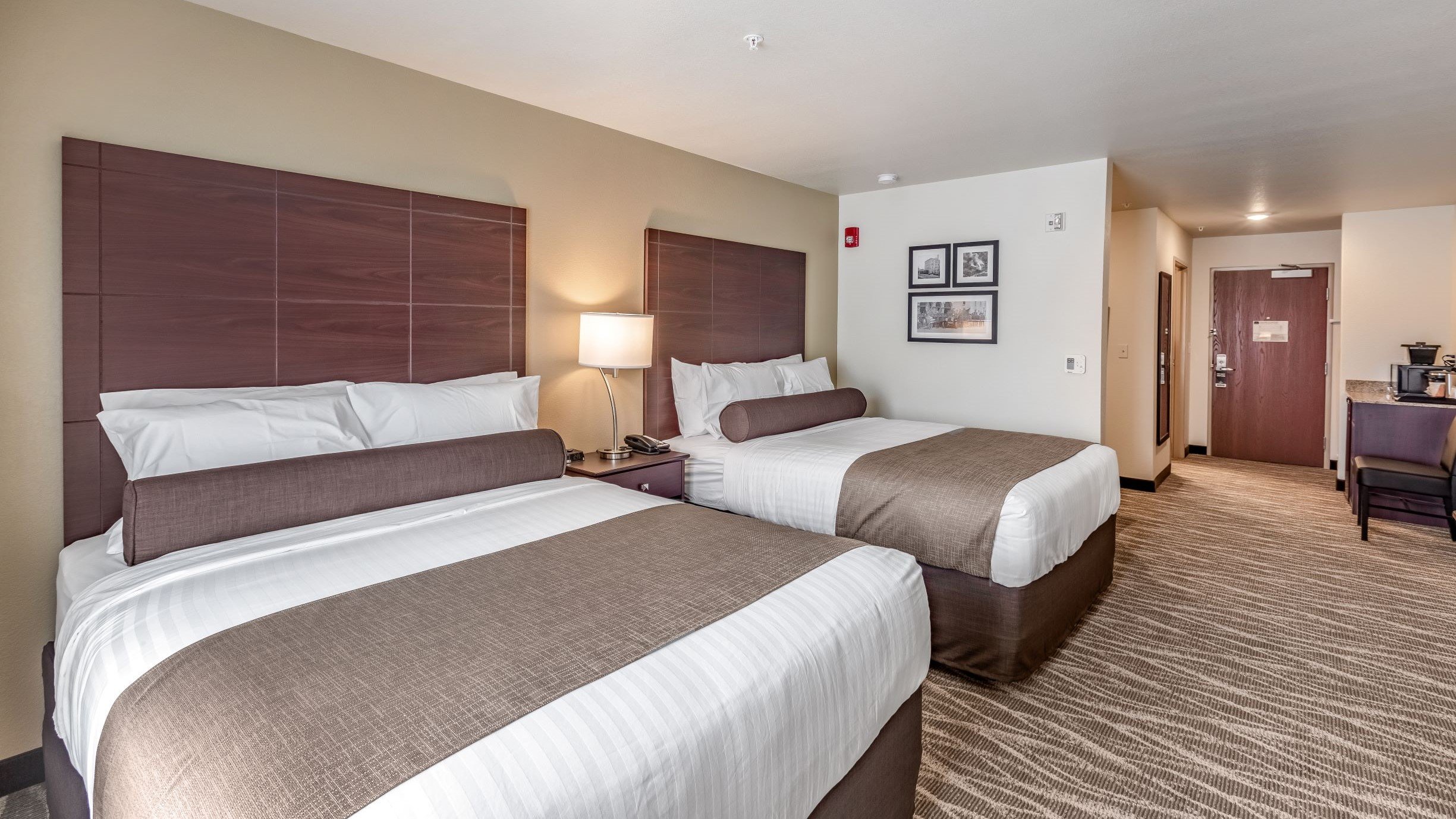 Cobblestone Hotel & Suites - Hartford 7/57