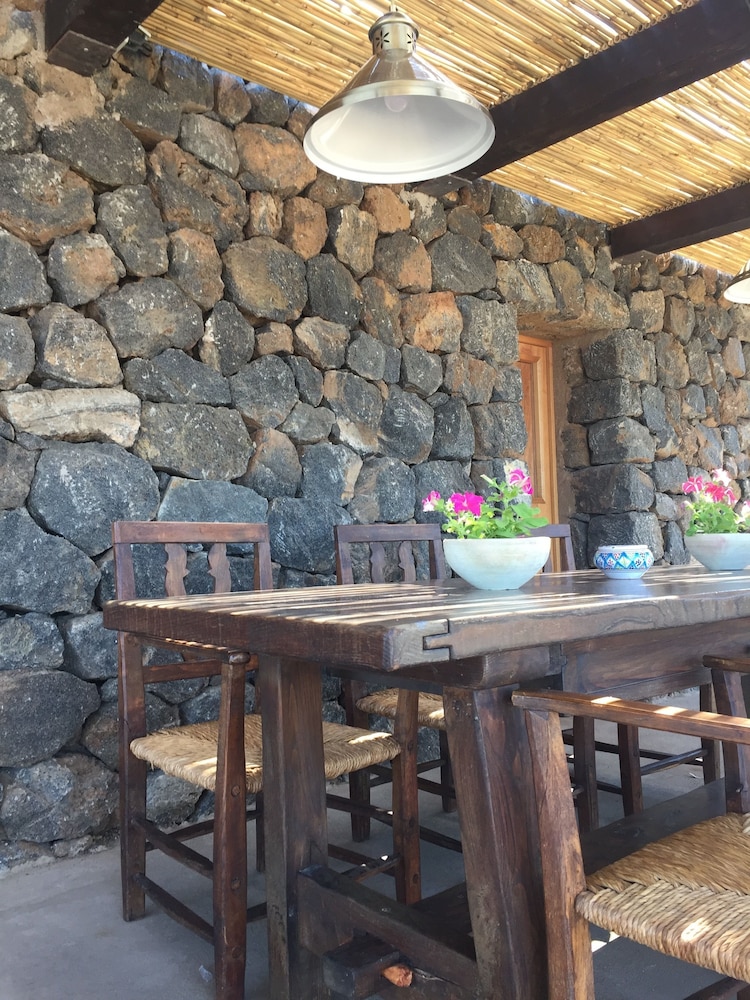 Dammusi Sciuvechi Resort 29/50