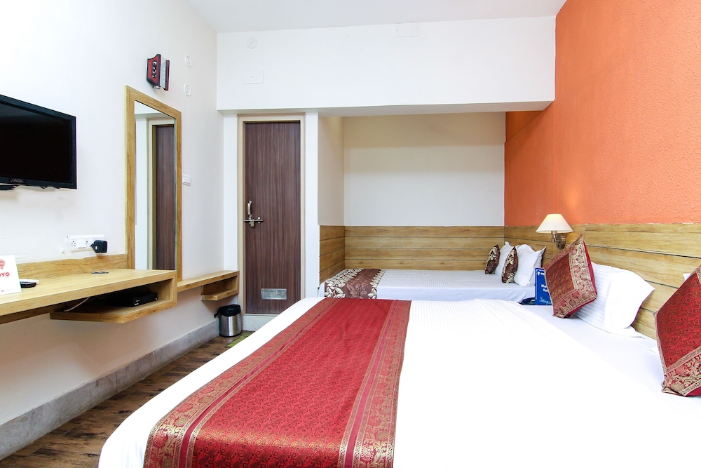 Hotel R B International 13/26