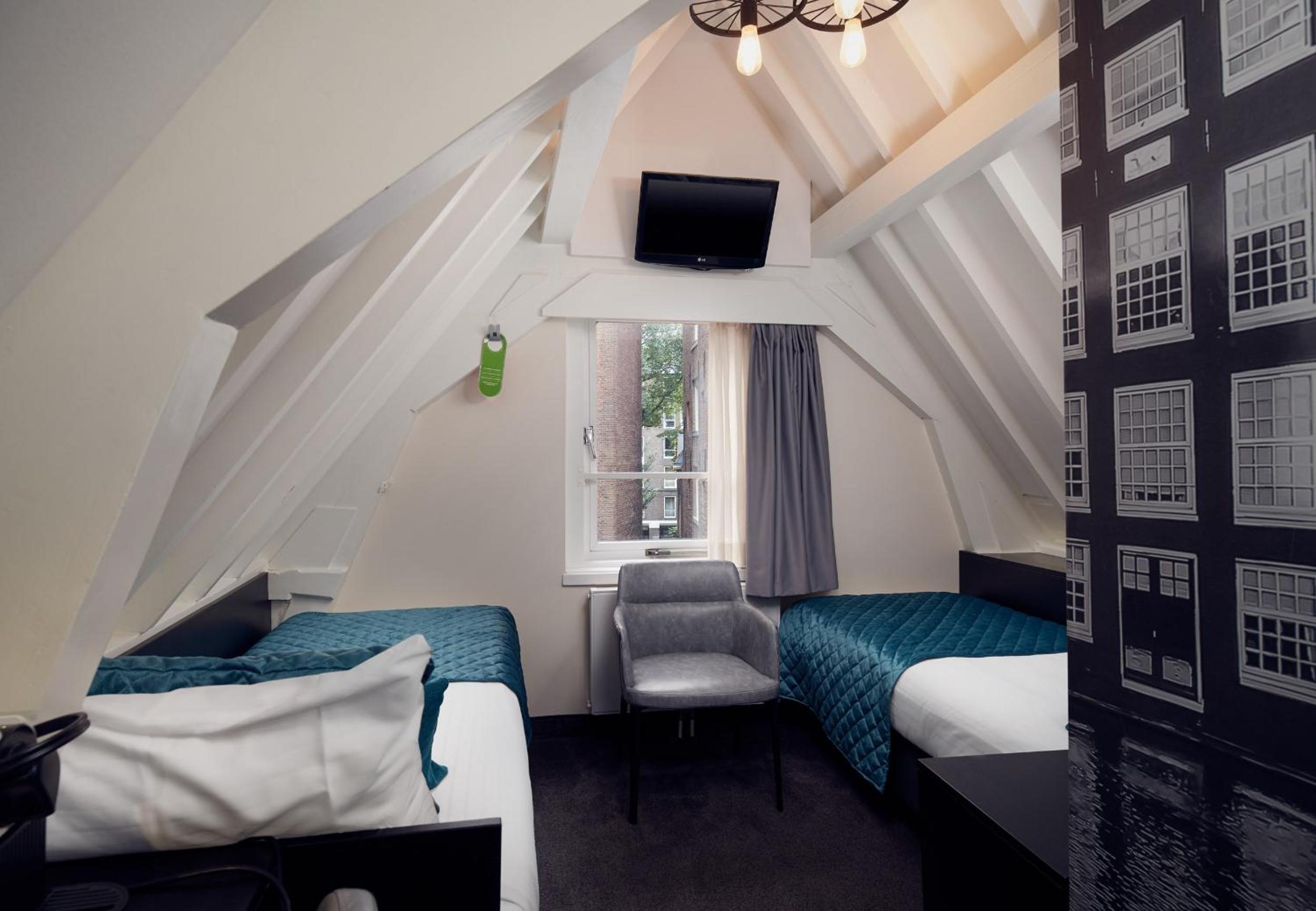Economy, Single Bed
