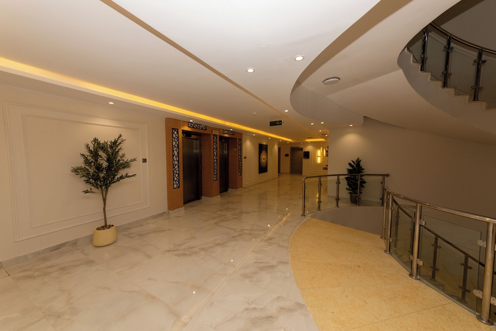 برج الحياة -الملز(Burj Al Hayat Furnished Suites Al Mallaz) 40/50