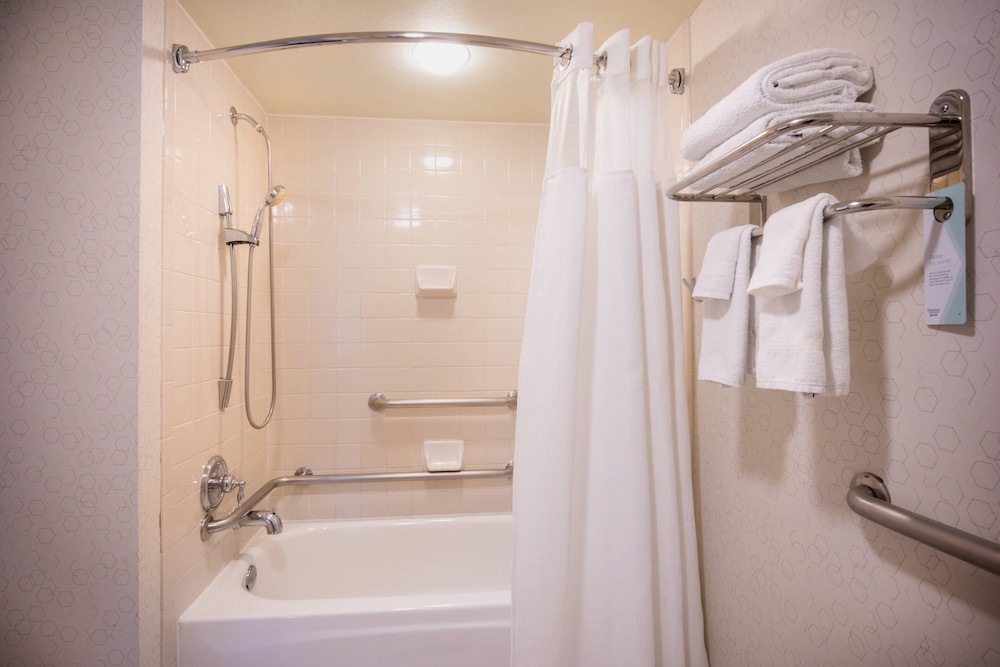 Fairfield Inn Las Vegas Convention Center 8/23