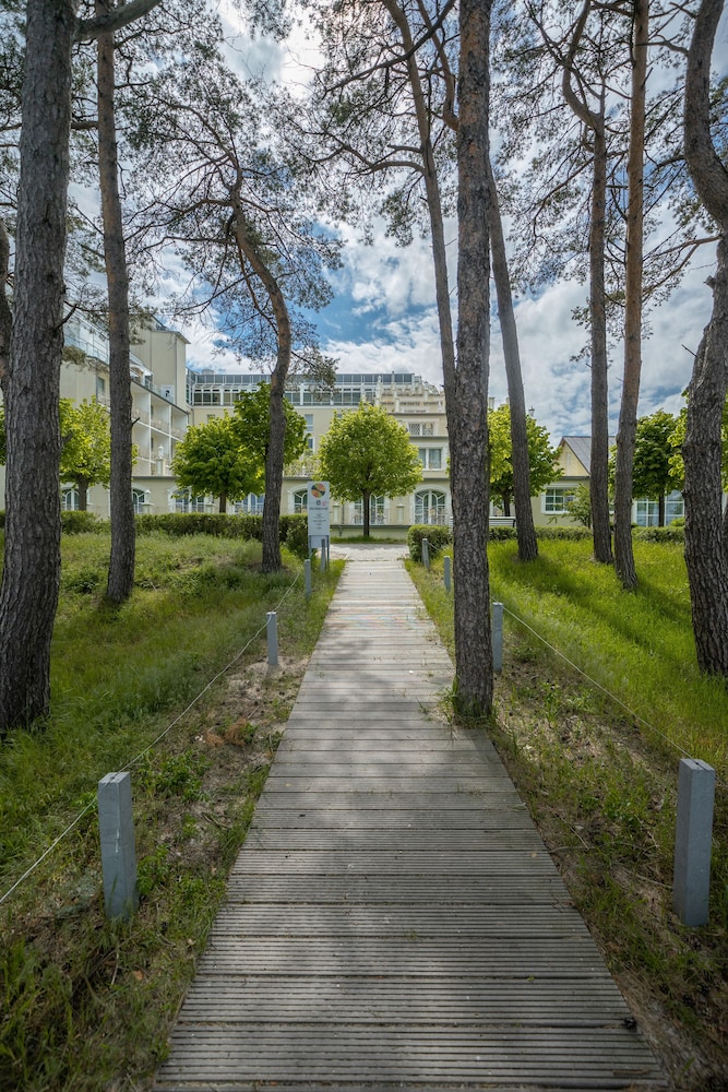 Rugard Thermal Strandhotel 46/50