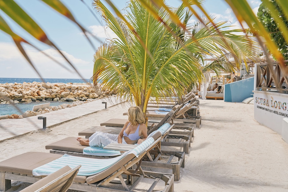 Scuba Lodge & Ocean Suites 60/76