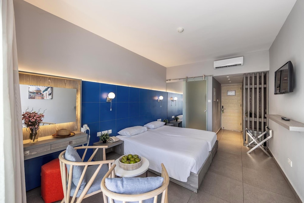 TWIN ROOM SEA VIEW