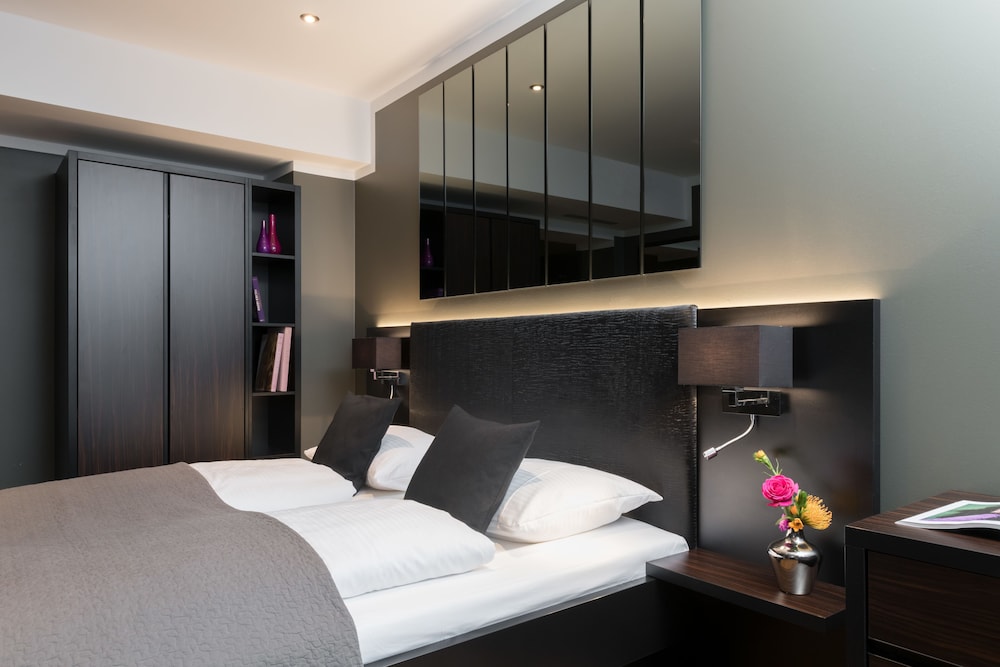 Hotel AMANO Dusseldorf 44/97