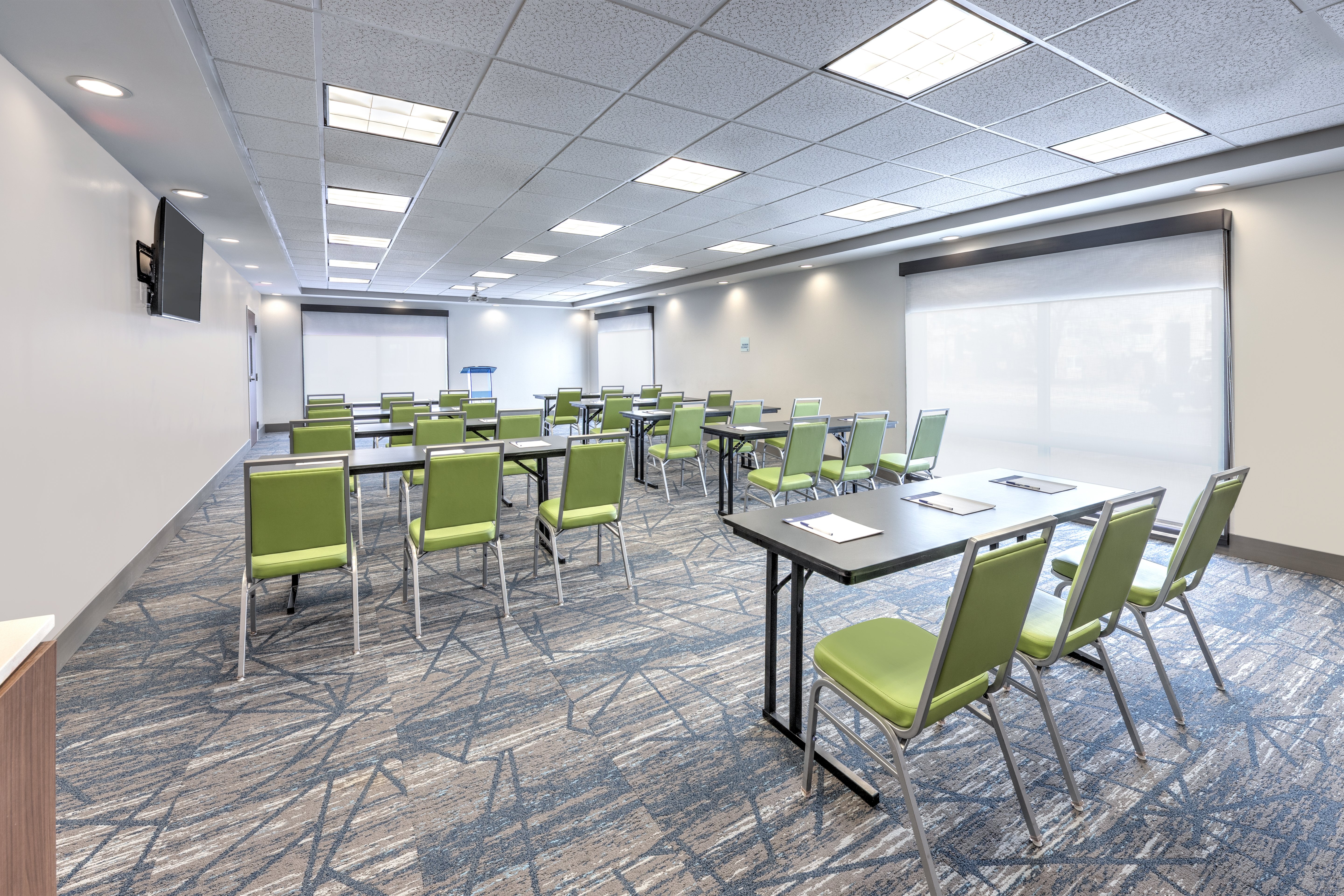 HOLIDAY INN EXPRESS & SUITES MOORE 69/75