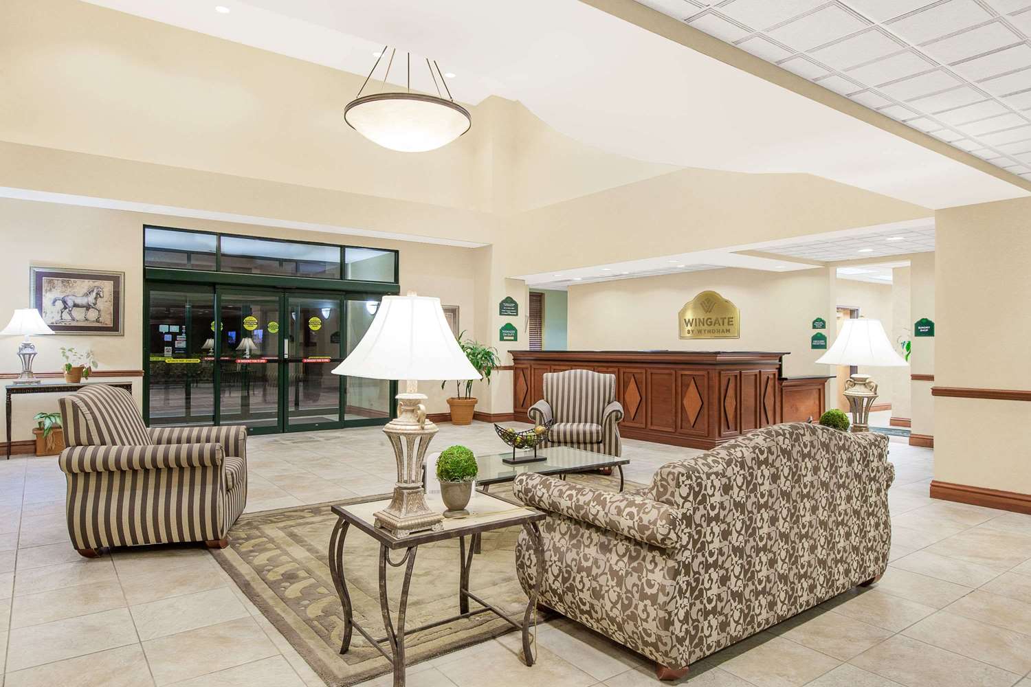 Wingate By Wyndham Lafayette Airport 6/45