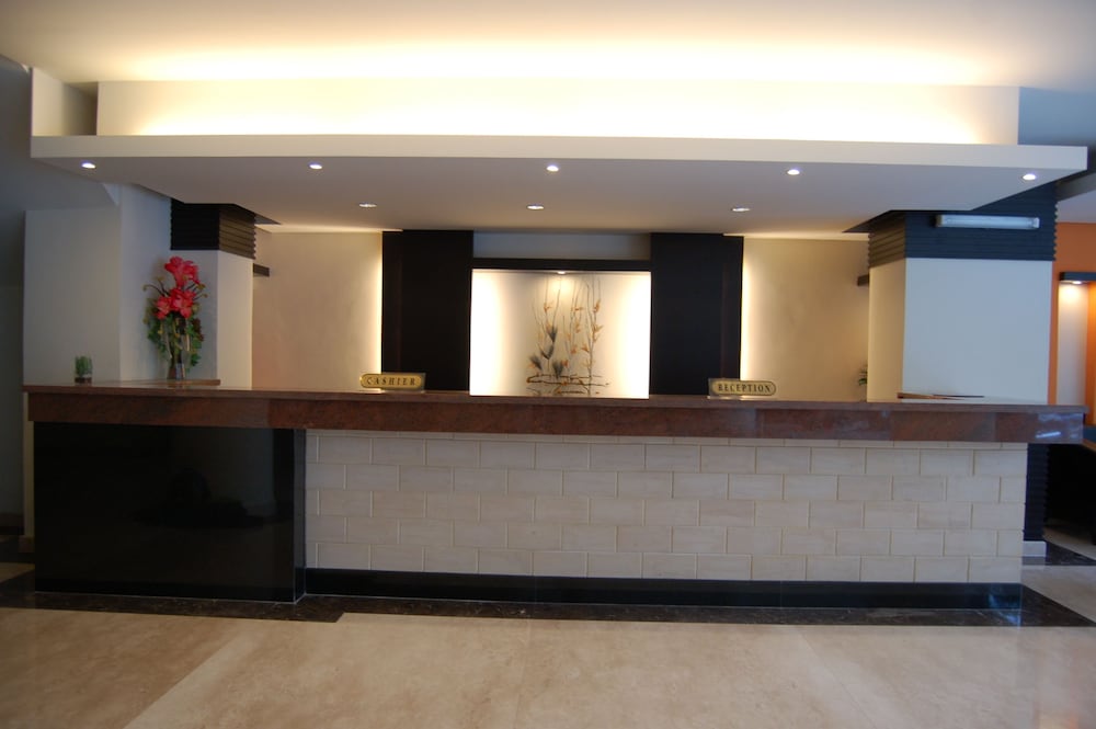 Gran Central Hotel Manado 2/45