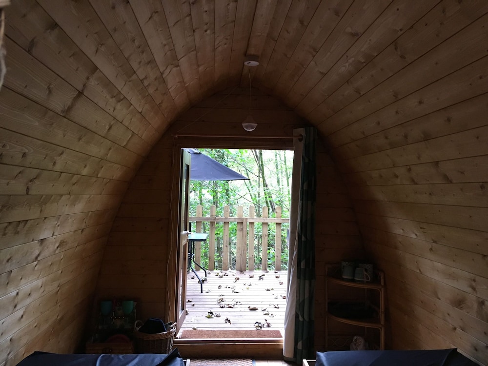 Broomhills Farm River Eco Pods 5/21