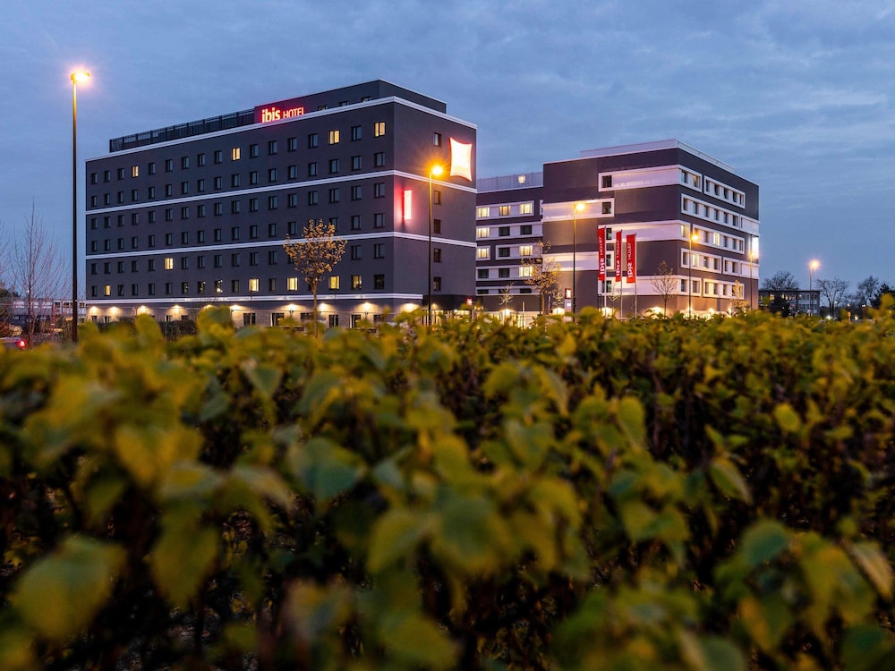 ibis Duesseldorf Airport Hotel 2/48