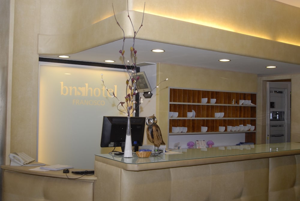 BNS HOTEL FRANCISCO 4/50