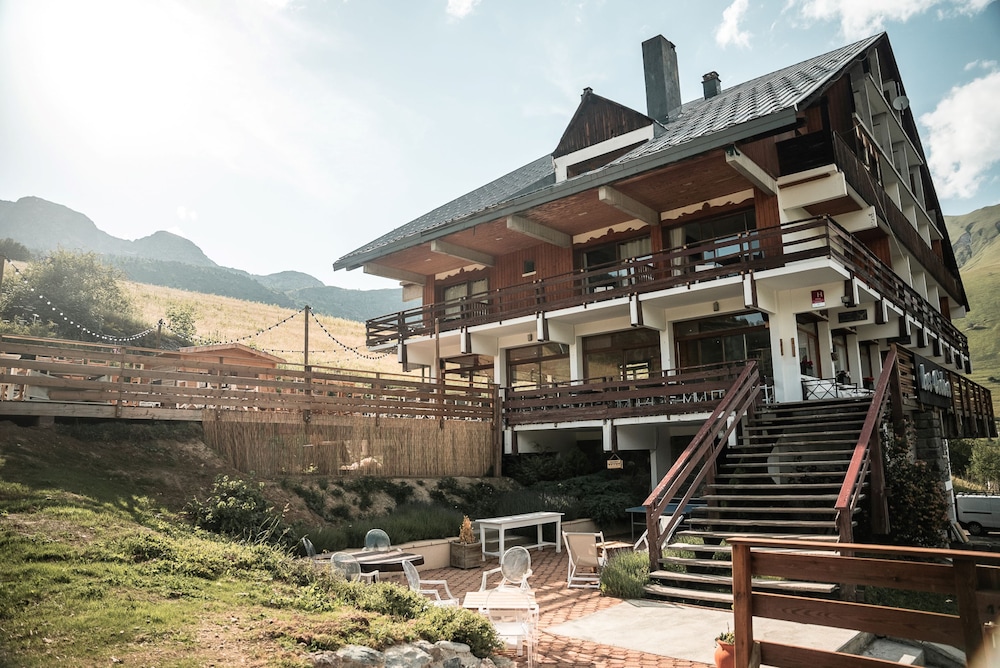 Les Cedres Hotel 3/59