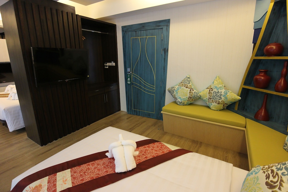 Phi Phi Nice Beach Hotel Hip 35/73