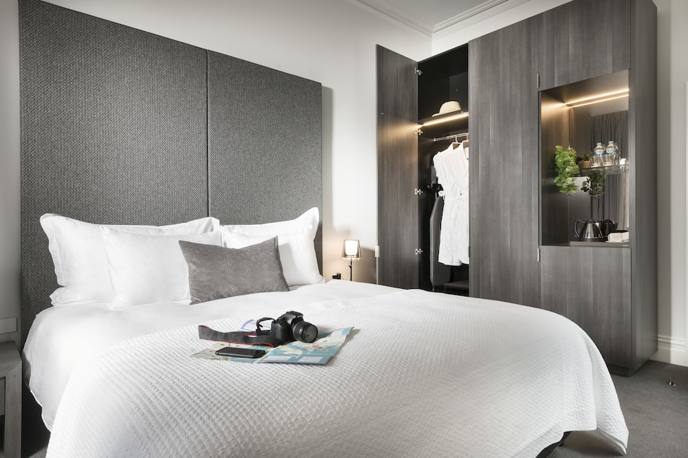 The Melbourne Hotel 22/69